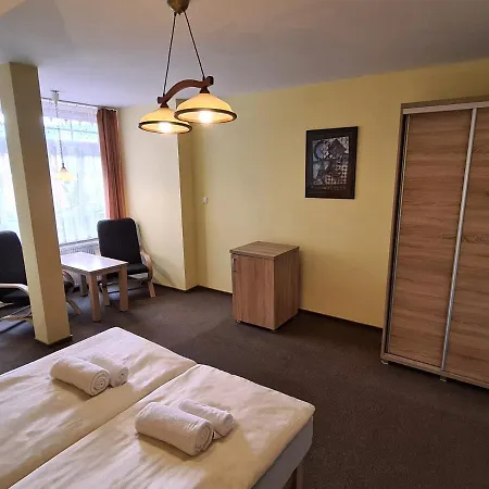 Stokrotka Natura Tour * קרפאז'